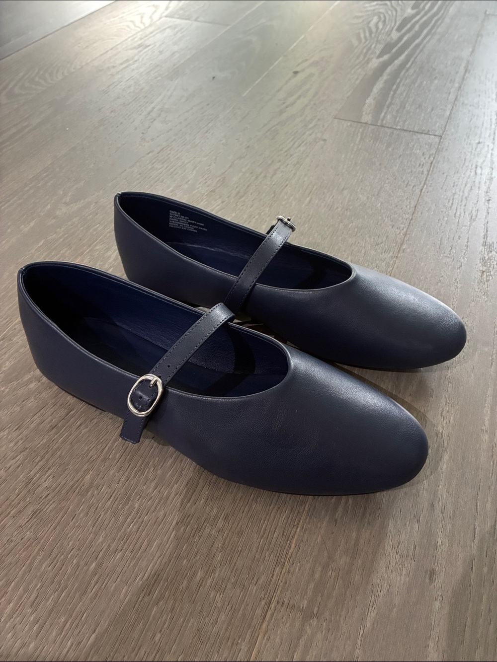 Classic Trendy Mary Jane Flats in Navy